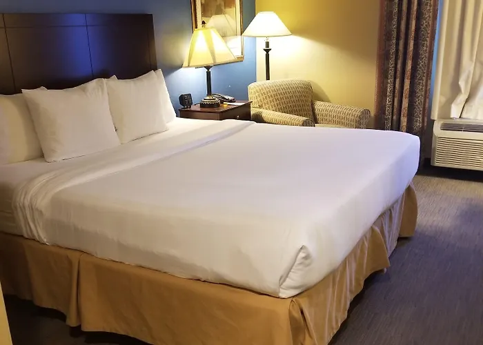 Days By Wyndham Hotel Tulsa